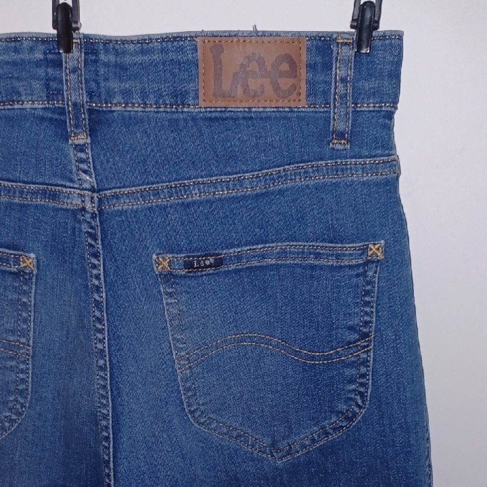 Lee Heritage Blue Straight Leg Jeans Versatile Denim - Picture 2 of 7